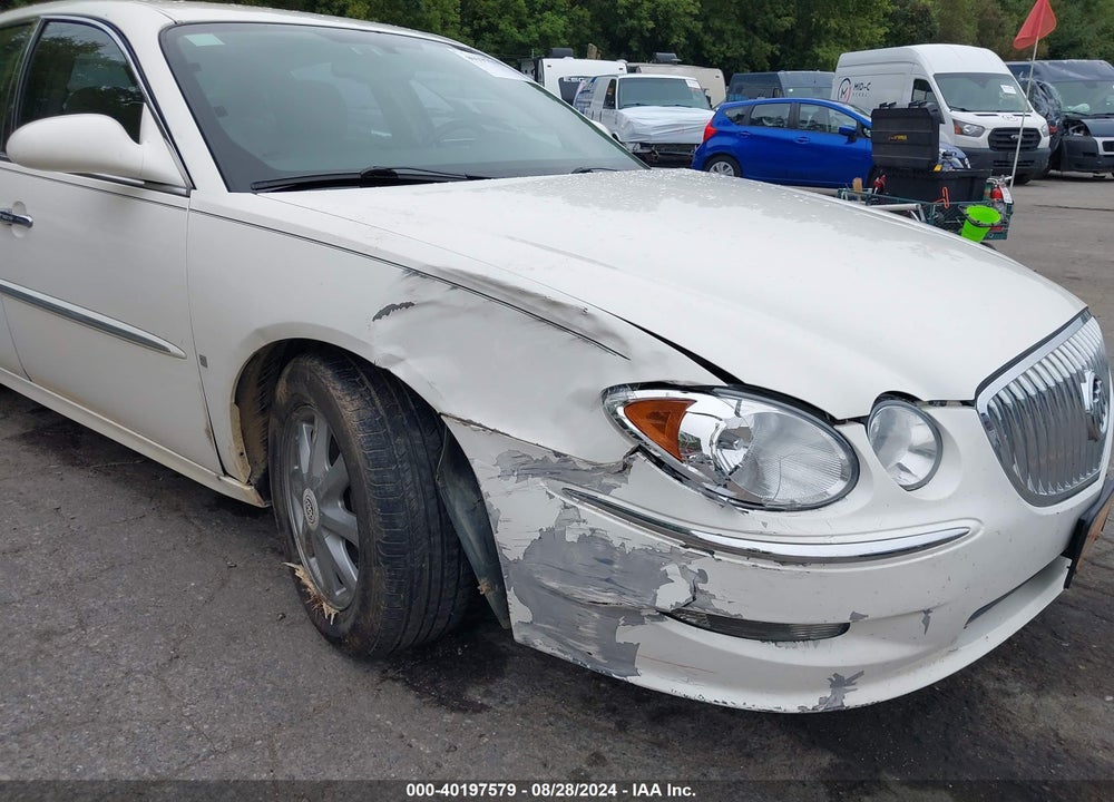 2008 BUICK LACROSSE CXL VIN: 2G4WD582881127205