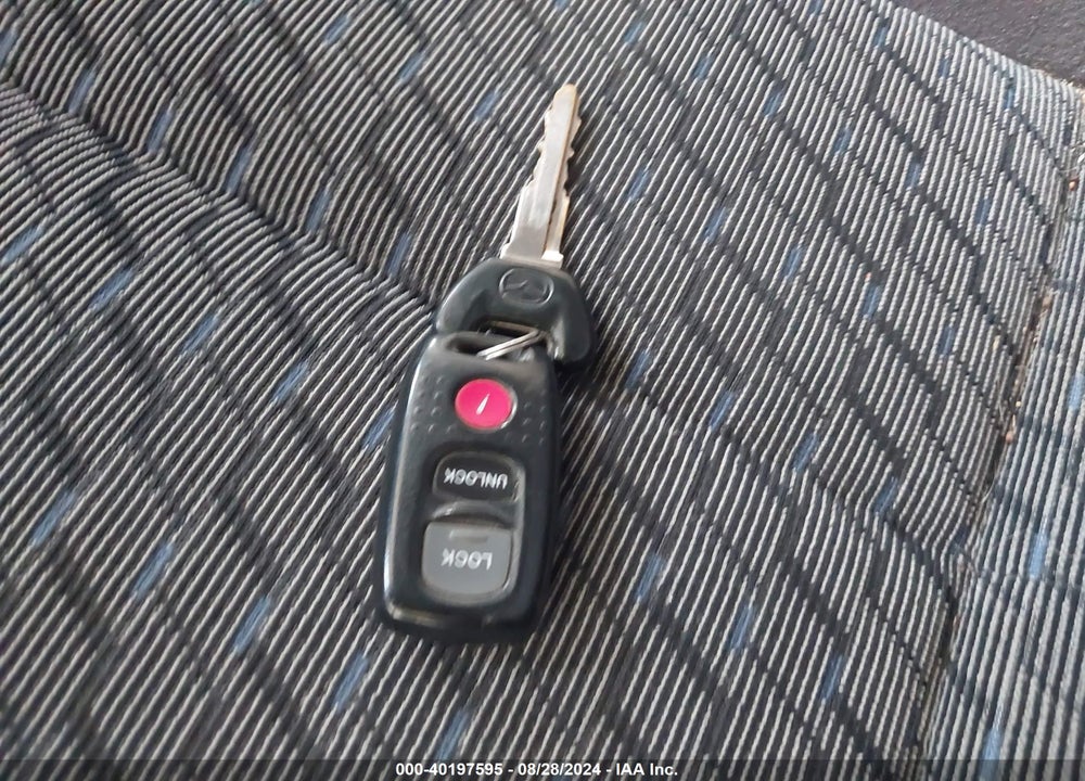 2002 MAZDA PROTEGE5 VIN: JM1BJ245021461641
