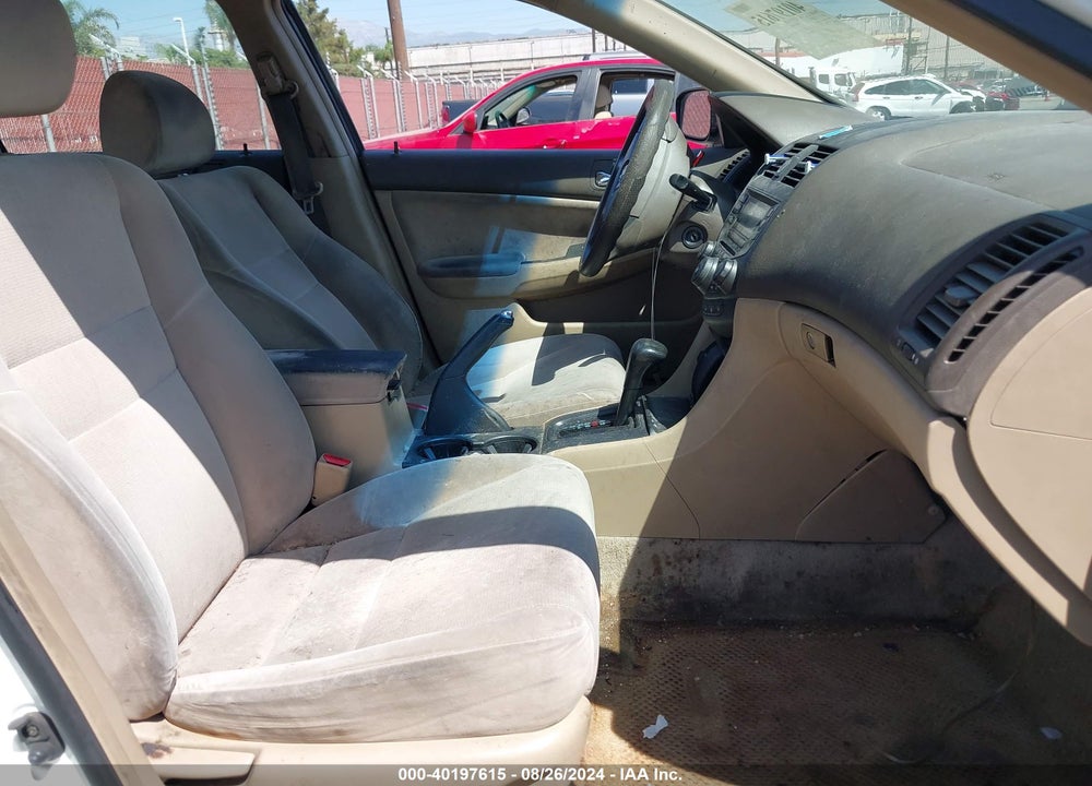 2003 HONDA ACCORD 2.4 DX VIN: JHMCM56123C053542