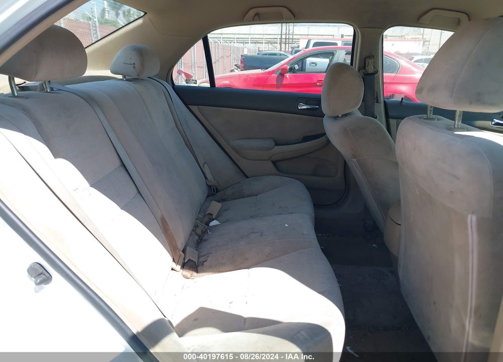 2003 HONDA ACCORD 2.4 DX VIN: JHMCM56123C053542