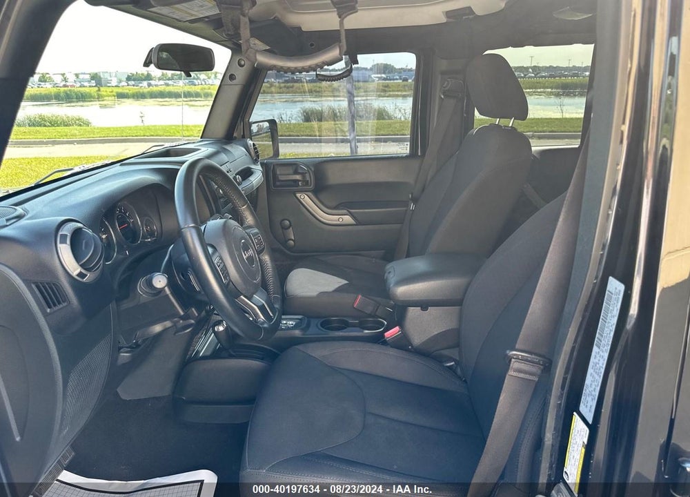 2017 JEEP WRANGLER UNLIMITED SPORT 4X4 VIN: 1C4BJWDG1HL590266
