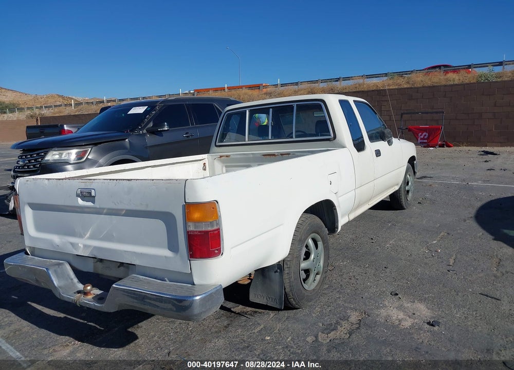 1989 TOYOTA PICKUP 1/2 TON EX LNG WHLBSE DLX VIN: JT4RN93P8K0009778