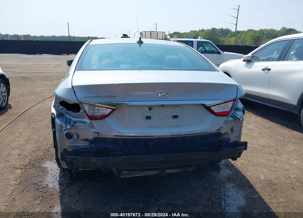 2014 HYUNDAI SONATA GLS VIN: 5NPEB4AC8EH842112