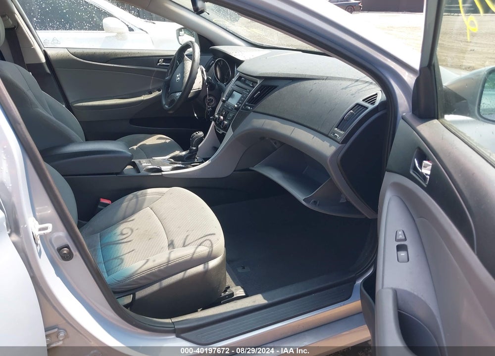 2014 HYUNDAI SONATA GLS VIN: 5NPEB4AC8EH842112