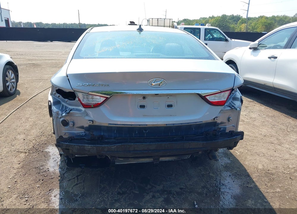 2014 HYUNDAI SONATA GLS VIN: 5NPEB4AC8EH842112