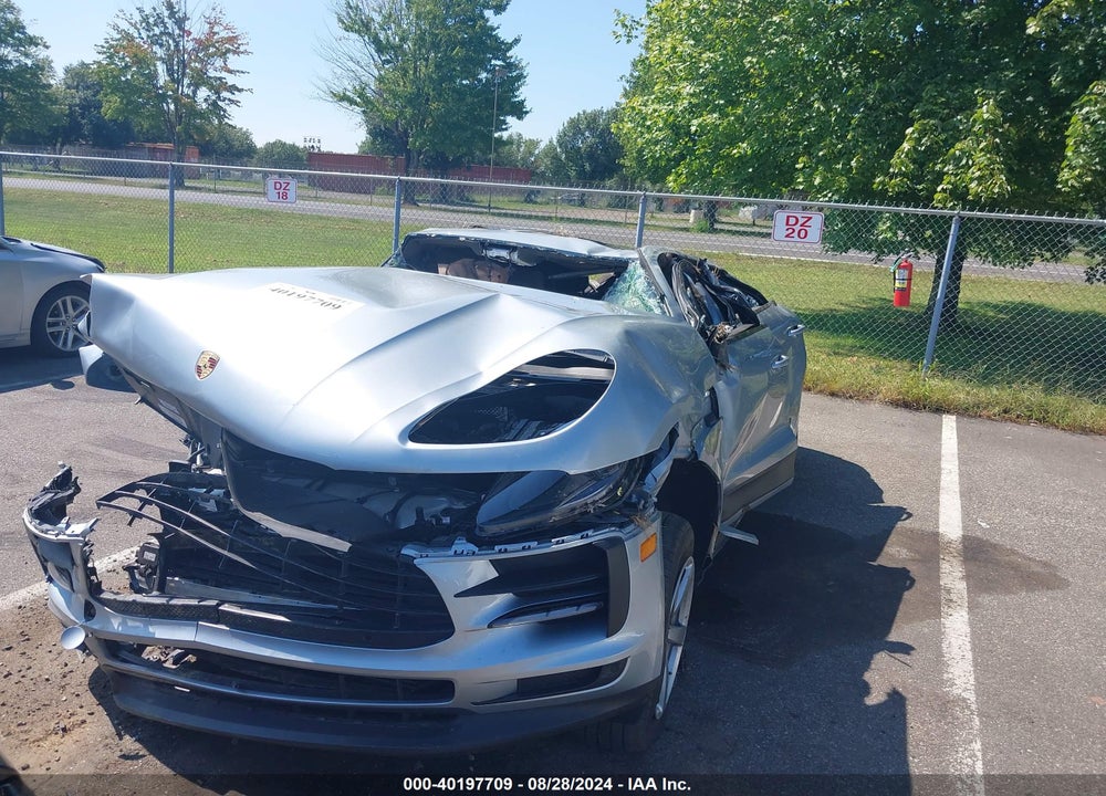 2020 PORSCHE MACAN VIN: WP1AA2A57LLB06521