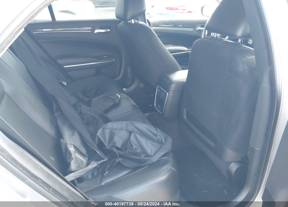 2018 CHRYSLER 300 TOURING L VIN: 2C3CCAAG2JH117473