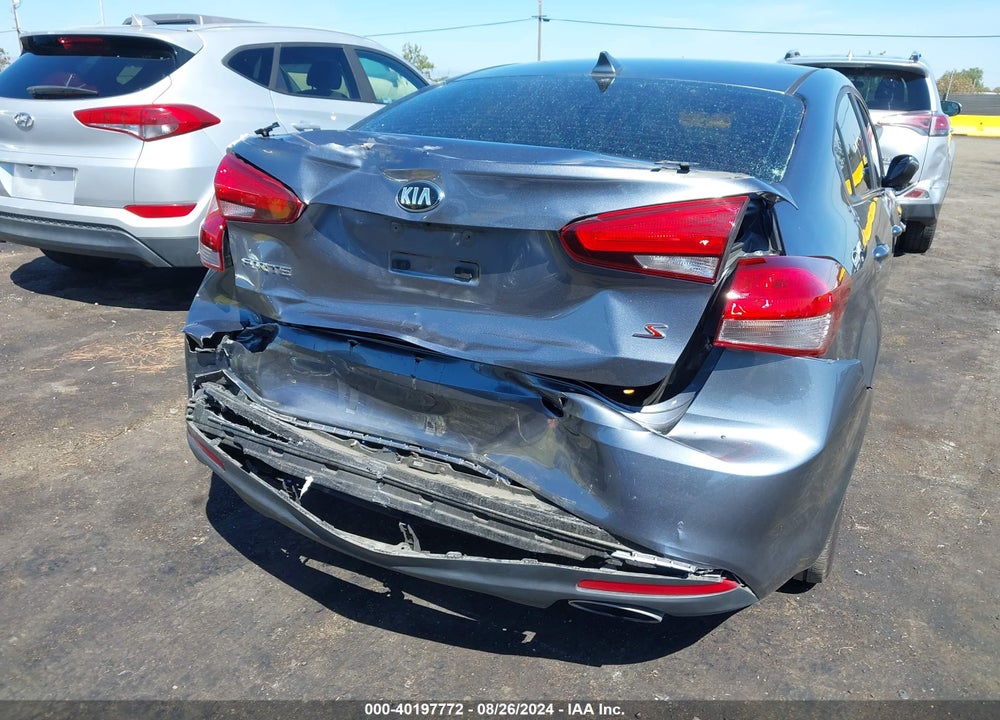 2018 KIA FORTE S VIN: 3KPFL4A73JE273009