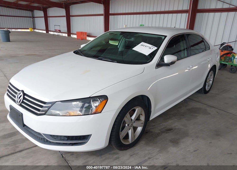 2014 VOLKSWAGEN PASSAT 2.5L SE VIN: 1VWBP7A32EC004852