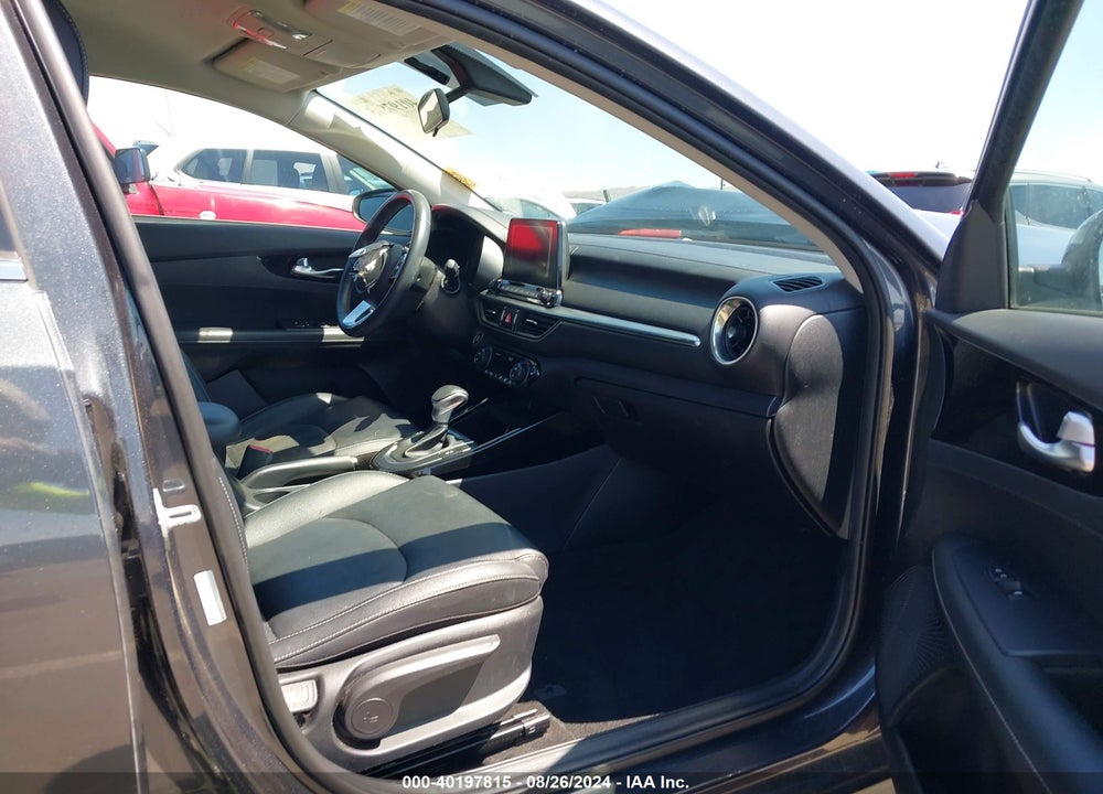 2019 KIA FORTE EX VIN: 3KPF54AD7KE056452