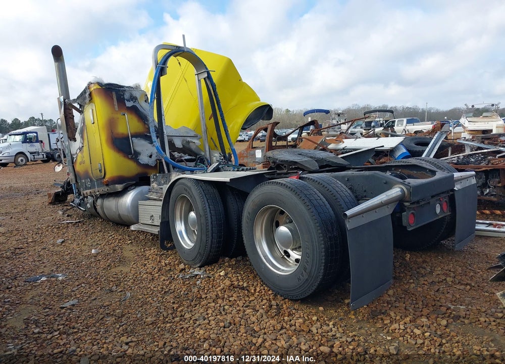 2014 PETERBILT 389 VIN: 1XPXD40X2ED251141
