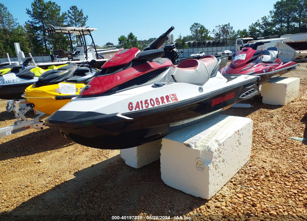 2011 SEADOO GTX 155 VIN: YDV07133A111