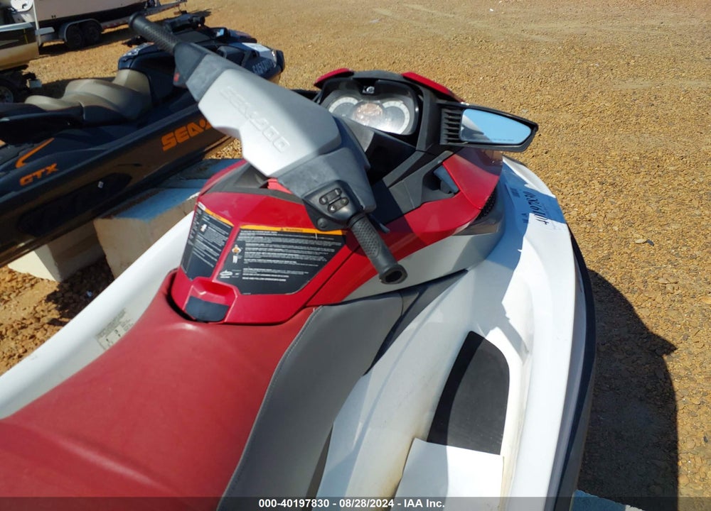 2011 SEADOO GTX 155 VIN: YDV07133A111