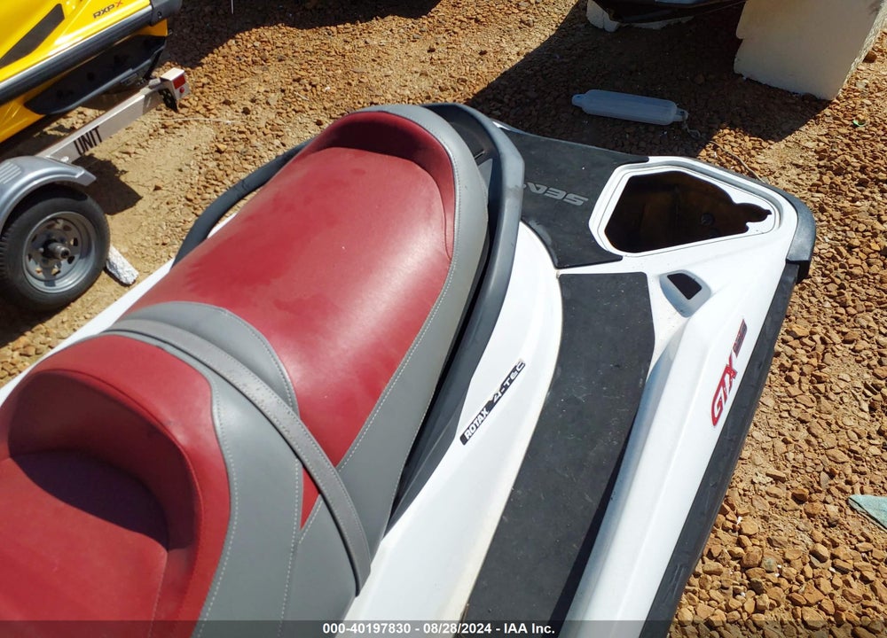 2011 SEADOO GTX 155 VIN: YDV07133A111