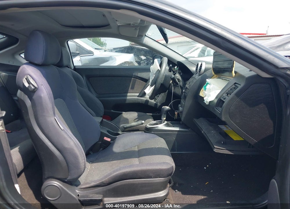 2005 HYUNDAI TIBURON GS VIN: KMHHM65D55U187530