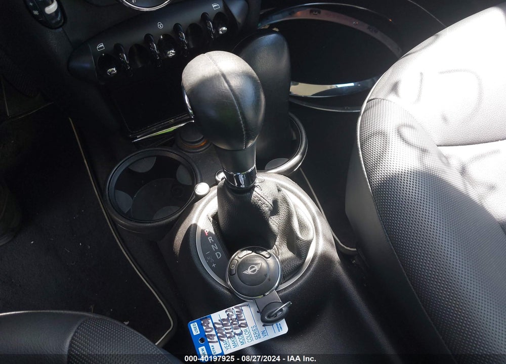 2012 MINI COOPER VIN: WMWSU3C53CT257059