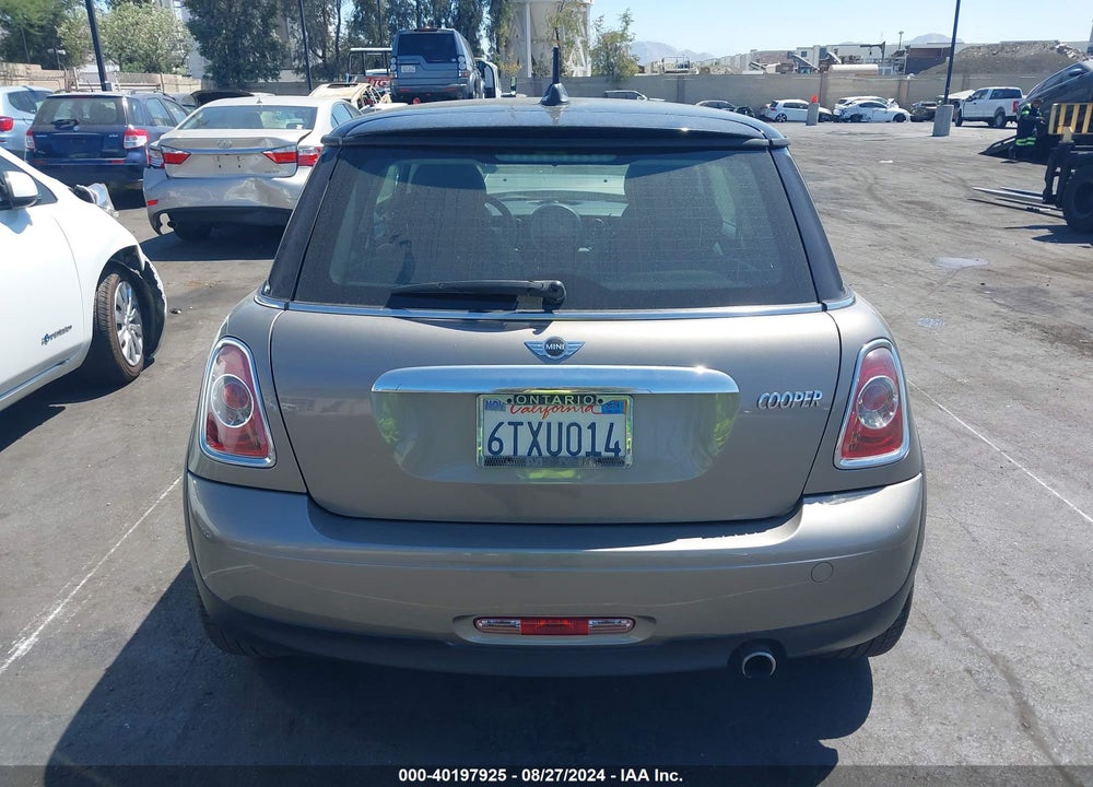 2012 MINI COOPER VIN: WMWSU3C53CT257059