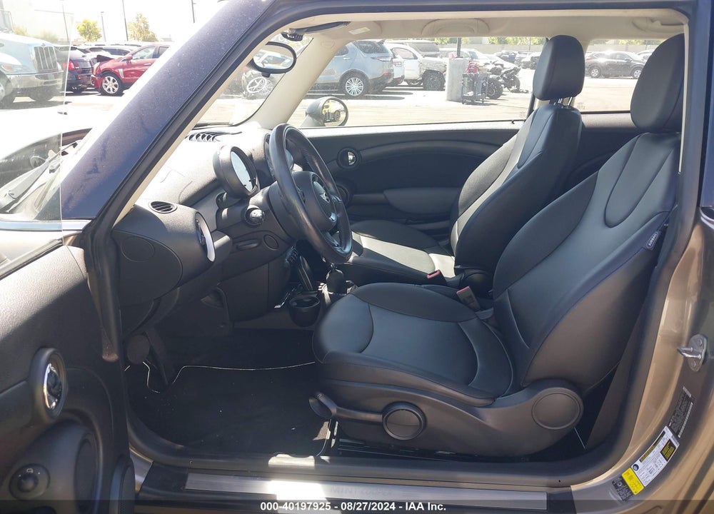 2012 MINI COOPER VIN: WMWSU3C53CT257059