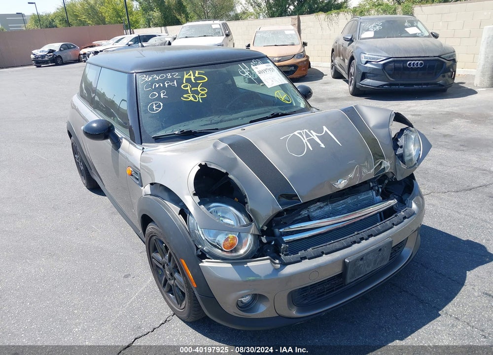 2012 MINI COOPER VIN: WMWSU3C53CT257059