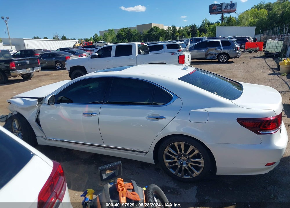 2013 LEXUS LS460 VIN: JTHBL5EF5D5124038