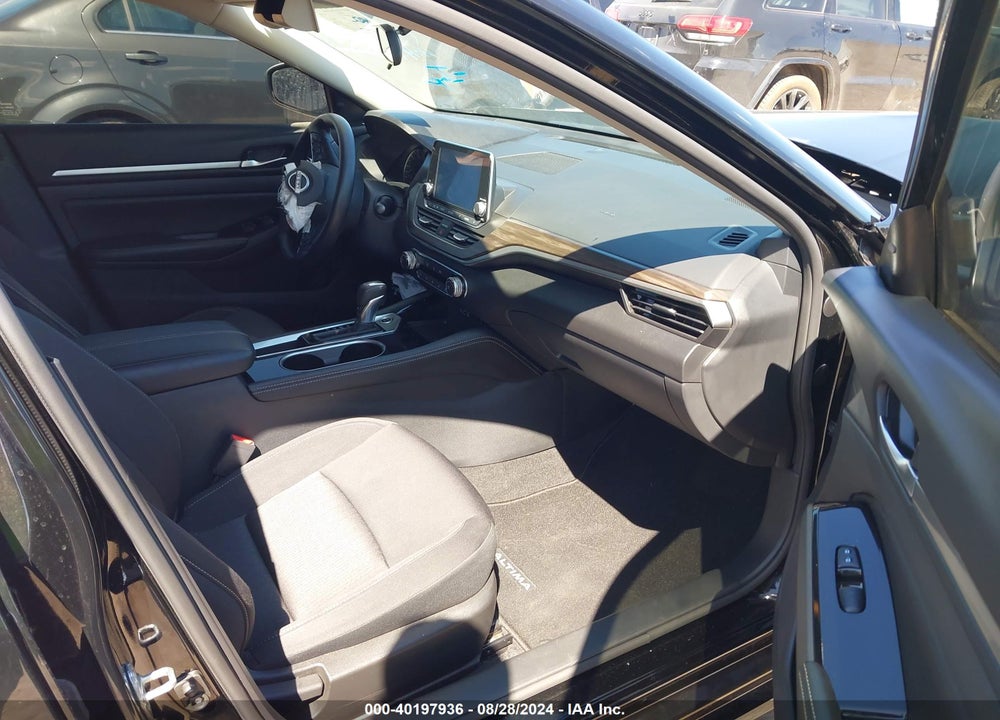 2023 NISSAN ALTIMA SV FWD VIN: 1N4BL4DV1PN356523