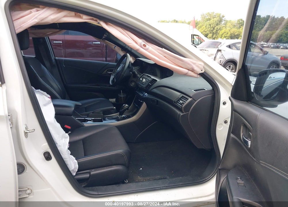 2017 HONDA ACCORD SPORT VIN: 1HGCR2F50HA082885
