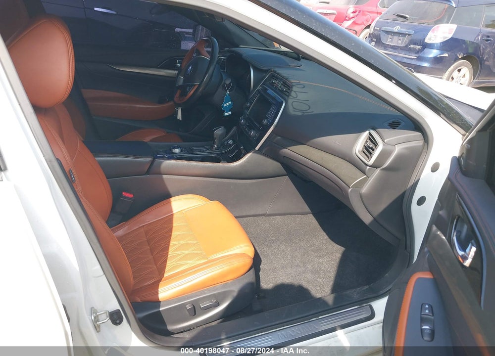 2020 NISSAN MAXIMA PLATINUM XTRONIC CVT VIN: 1N4AA6FVXLC385020