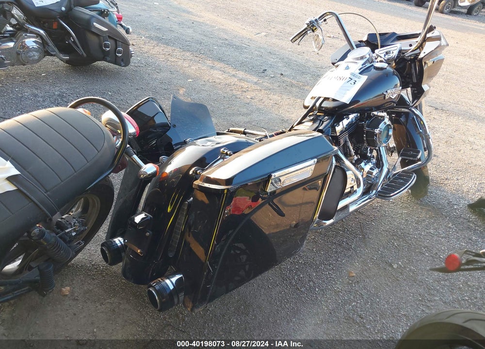 2012 HARLEY-DAVIDSON FLHRC ROAD KING CLASSIC VIN: 1HD1FRM15CB686019