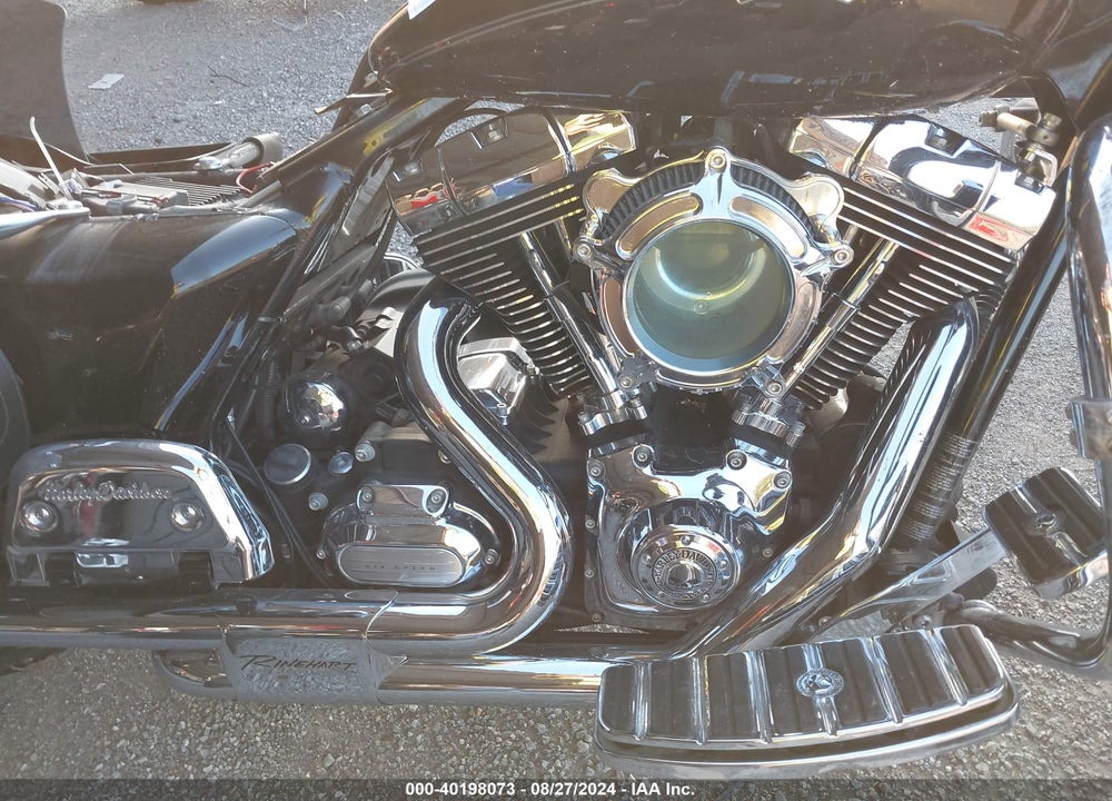 2012 HARLEY-DAVIDSON FLHRC ROAD KING CLASSIC VIN: 1HD1FRM15CB686019