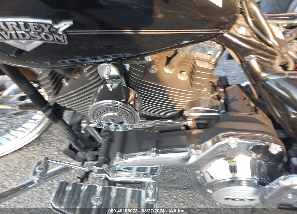 2012 HARLEY-DAVIDSON FLHRC ROAD KING CLASSIC VIN: 1HD1FRM15CB686019