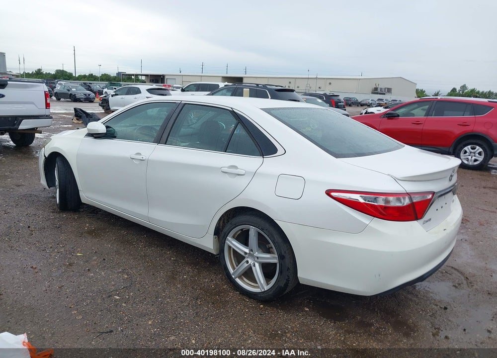 2015 TOYOTA CAMRY SE VIN: 4T1BF1FK0FU949664