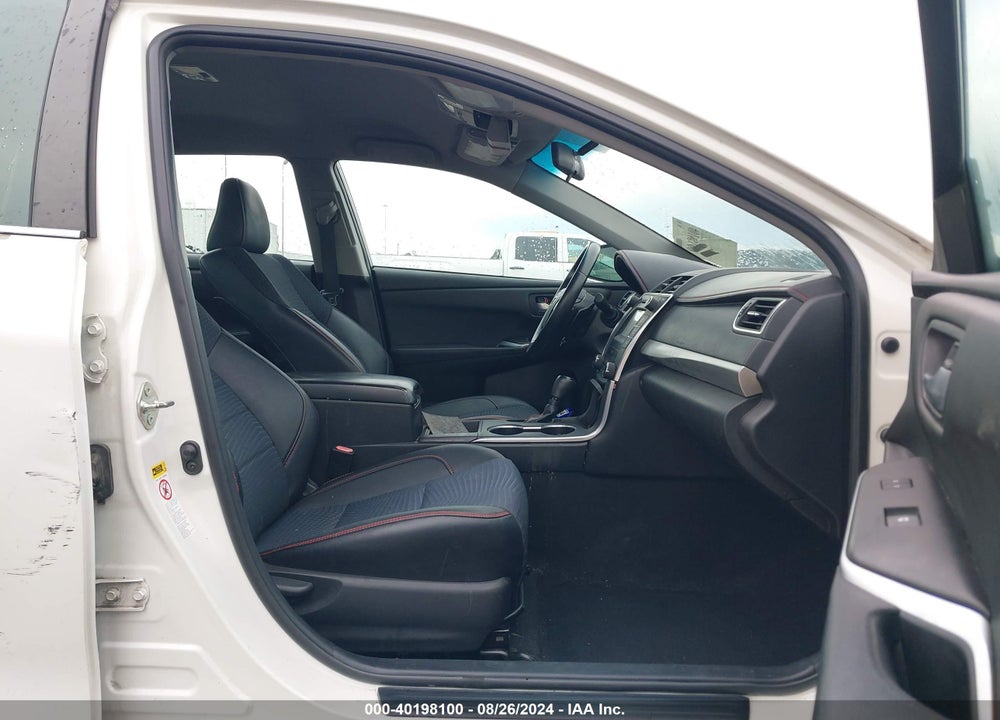 2015 TOYOTA CAMRY SE VIN: 4T1BF1FK0FU949664