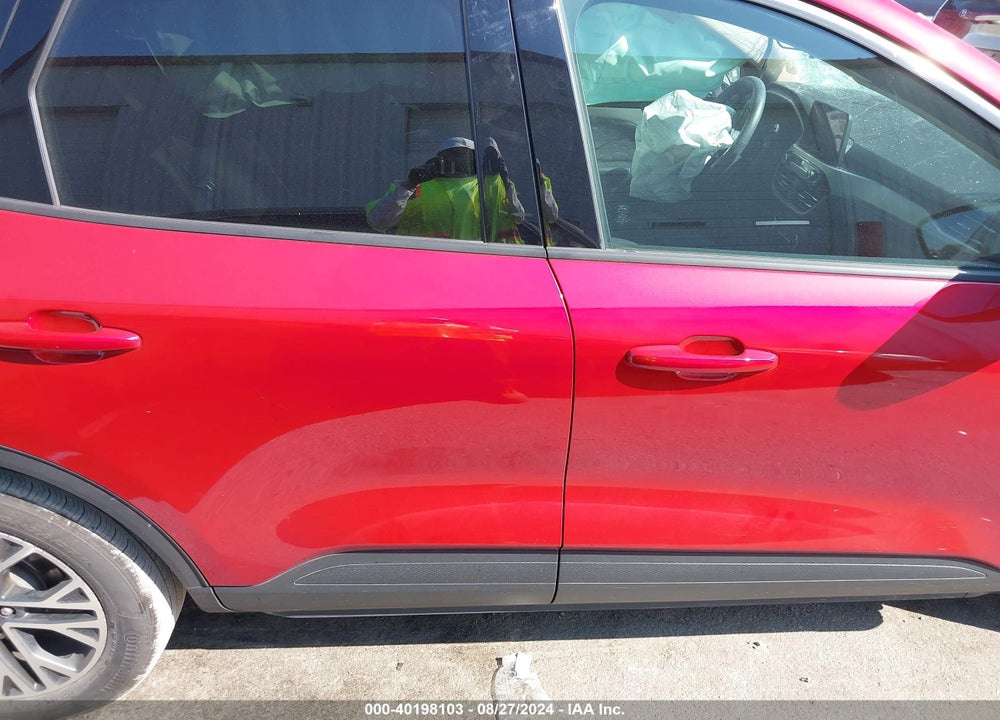 2020 FORD ESCAPE SEL VIN: 1FMCU0H68LUA95605