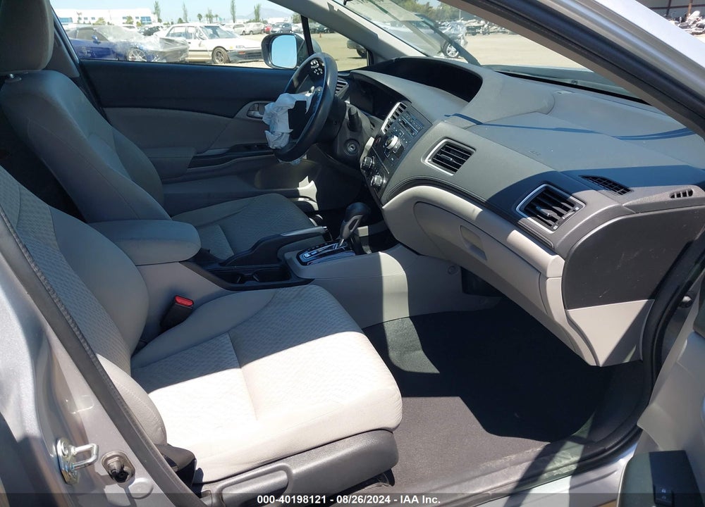2015 HONDA CIVIC LX VIN: 19XFB2F56FE247817
