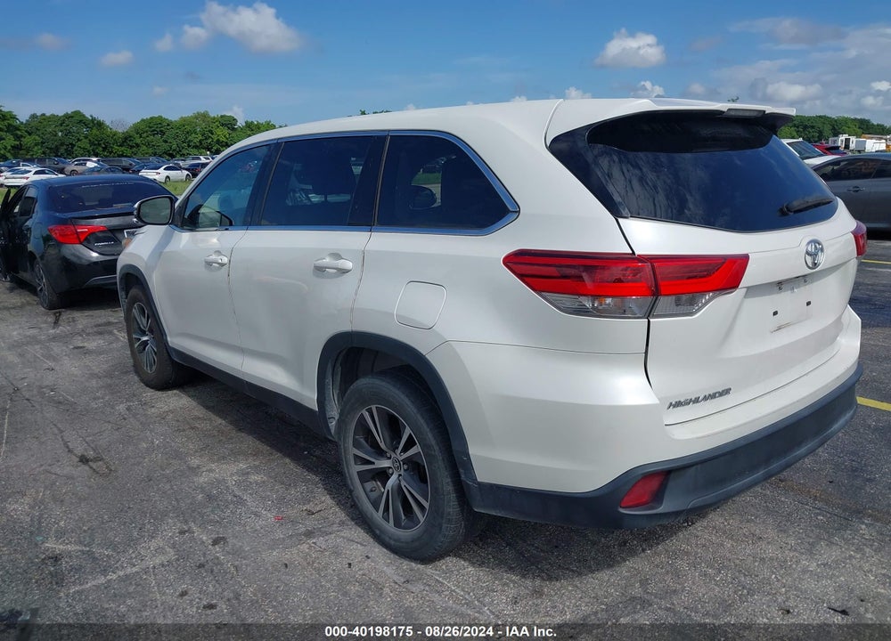 2019 TOYOTA HIGHLANDER LE VIN: 5TDZARFH3KS061056