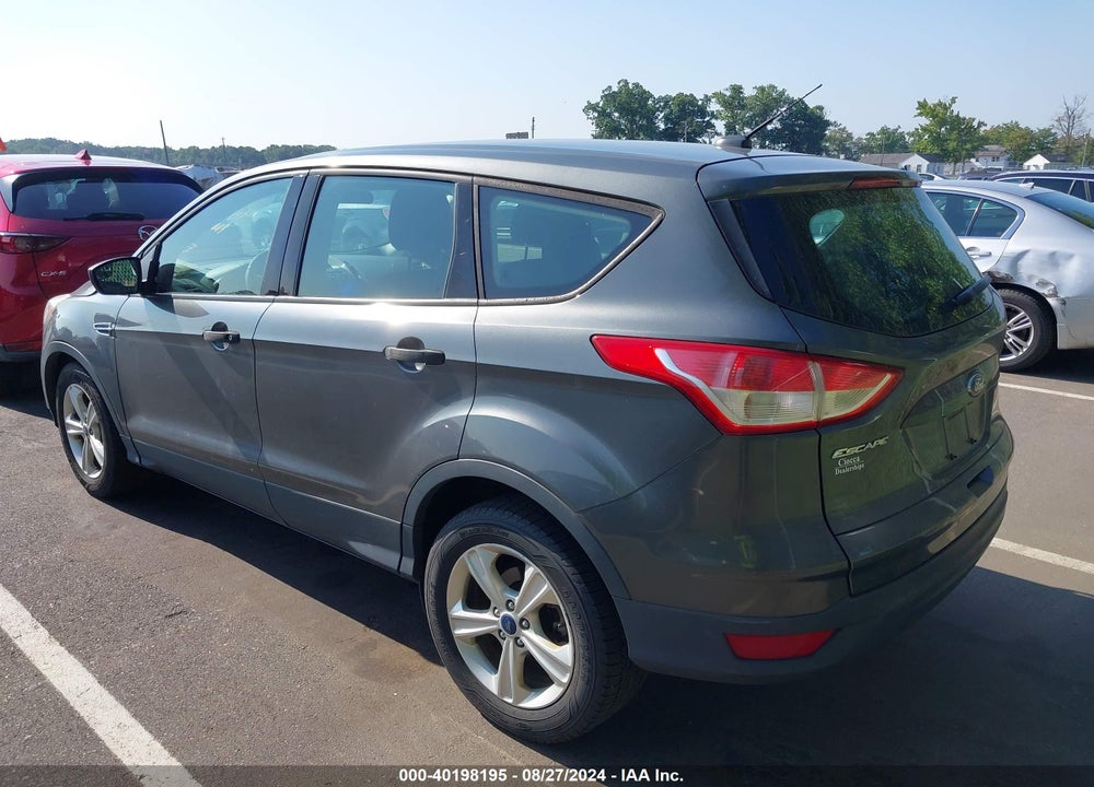 2015 FORD ESCAPE S VIN: 1FMCU0F79FUC19607