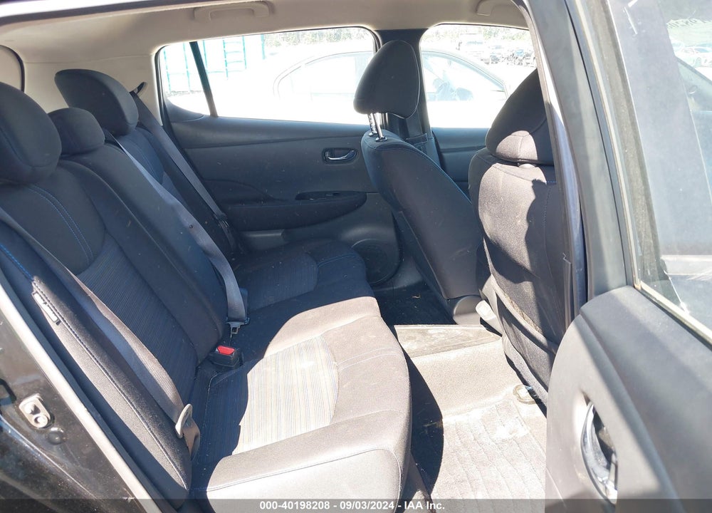 2022 NISSAN LEAF SV 40 KWH VIN: 1N4AZ1CVXNC552186