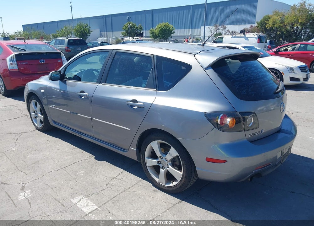 2005 MAZDA 3 S VIN: JM1BK343651219152