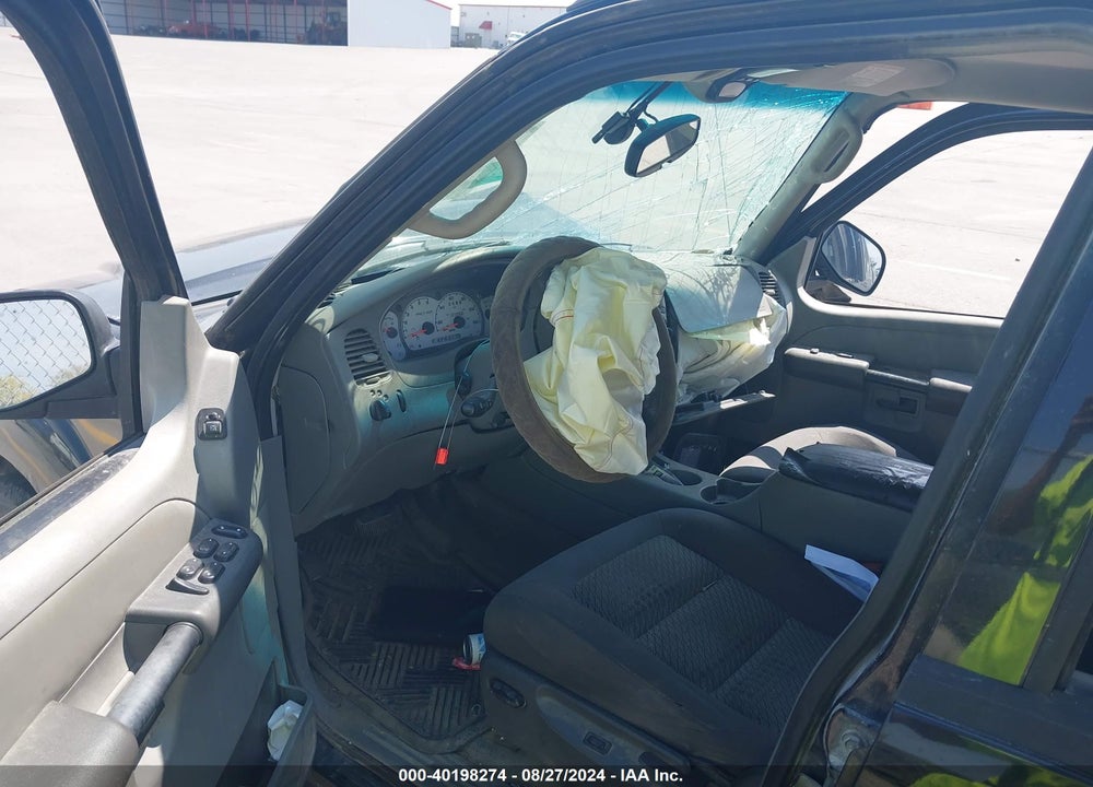 2003 FORD EXPLORER SPORT TRAC XLS/XLT VIN: 1FMZU77E43UC46774