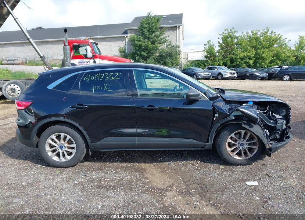 2022 FORD ESCAPE SE VIN: 1FMCU9G60NUA45600