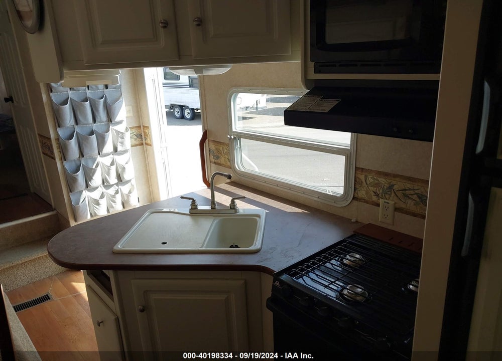 2007 KEYSTONE OUTBACK 5TH WHEEL TRAVEL TRAILER VIN: 4YDF31F237S632681
