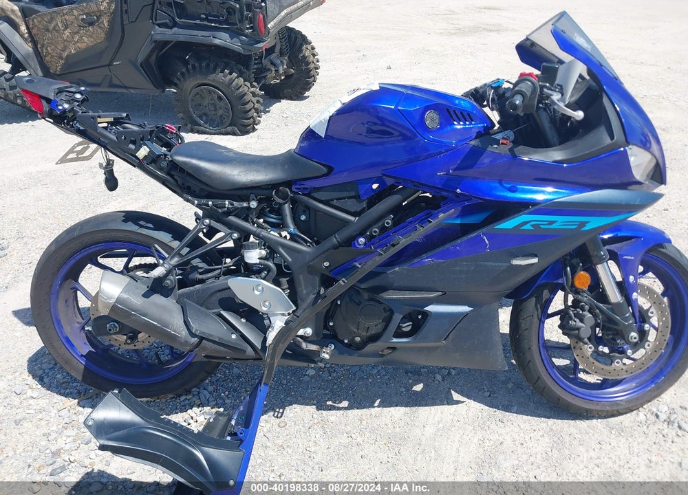 2024 YAMAHA YZFR3 A VIN: MH3RH18Y6RK014004