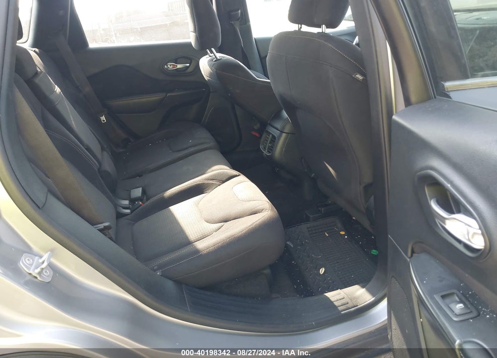 2016 JEEP CHEROKEE VIN: 1C4PJMCB0GW108819