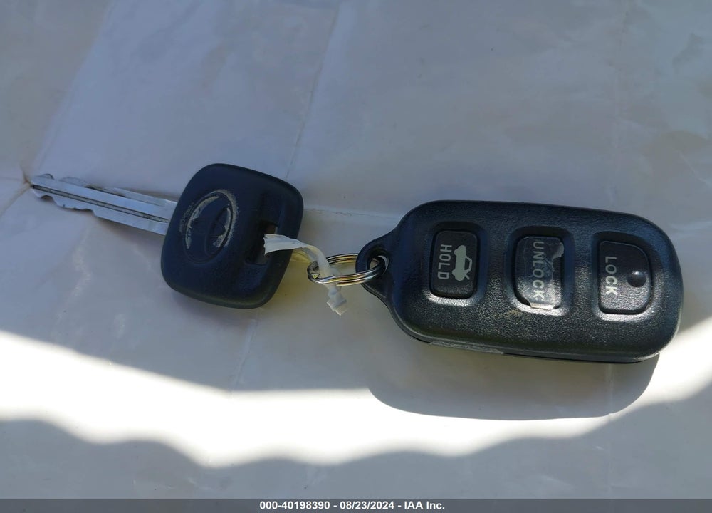 2005 TOYOTA CAMRY LE VIN: 4T1BE32K35U953470