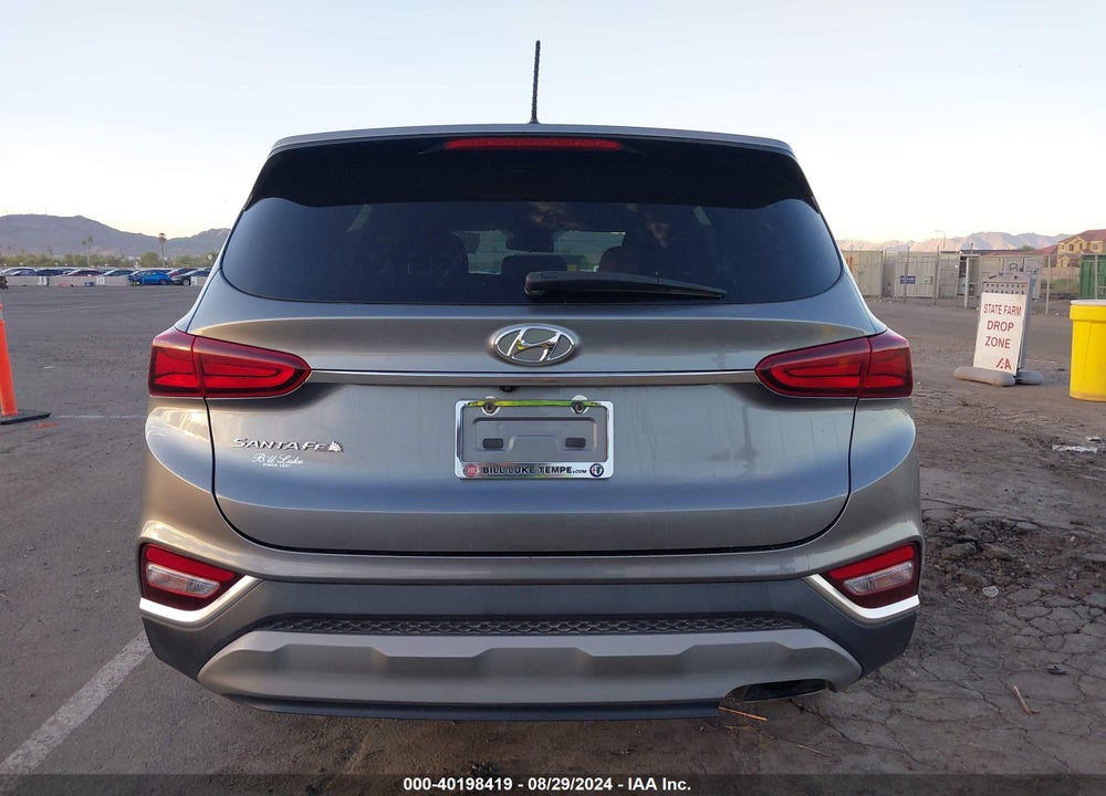 2019 HYUNDAI SANTA FE SE VIN: 5NMS23AD0KH079890