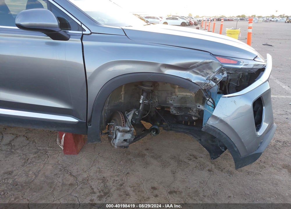2019 HYUNDAI SANTA FE SE VIN: 5NMS23AD0KH079890