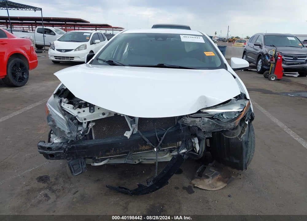 2019 TOYOTA COROLLA LE VIN: 2T1BURHE7KC180085