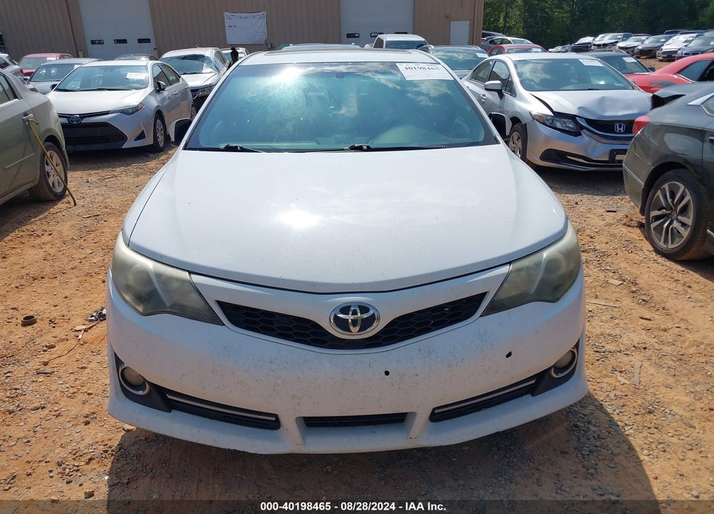 2014 TOYOTA CAMRY SE VIN: 4T1BF1FK2EU305789