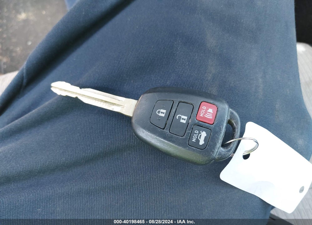 2014 TOYOTA CAMRY SE VIN: 4T1BF1FK2EU305789