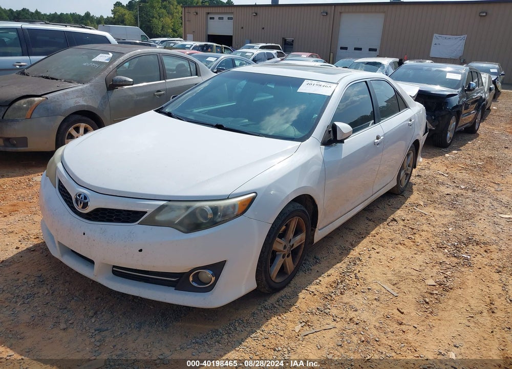 2014 TOYOTA CAMRY SE VIN: 4T1BF1FK2EU305789